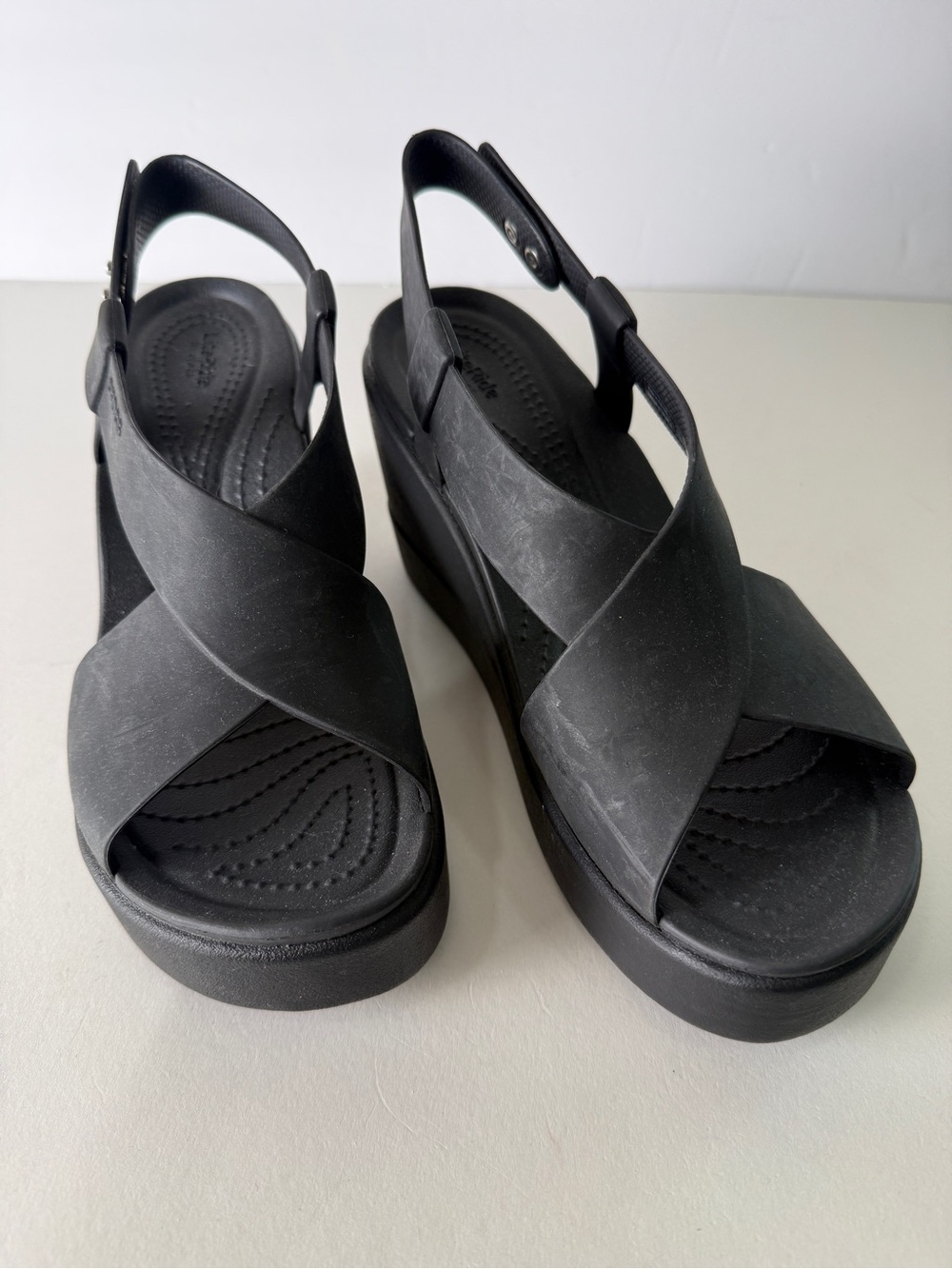 Crocs Brooklyn High Wedge Sandals Womens 7 Black Slingback Slip On Heels NWOT